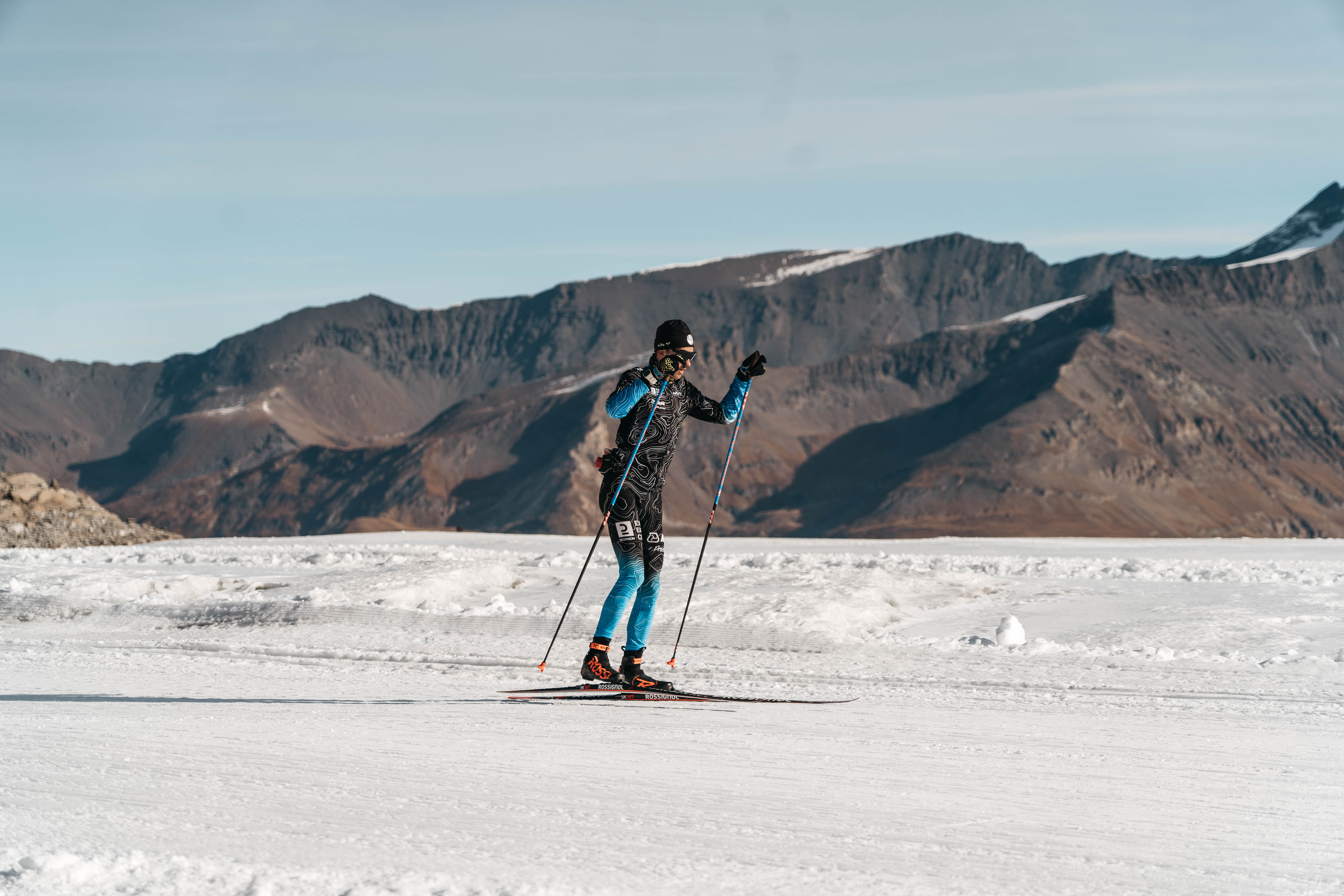 image of cross contry skier